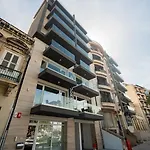The Address Seafront With Hot Tub Apartamento *