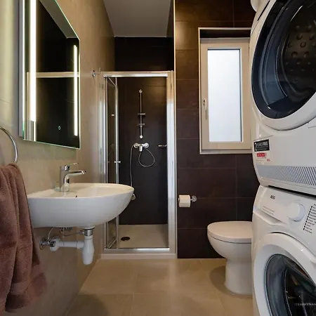 The Address Seafront With Hot Tub Appartement Pietà
