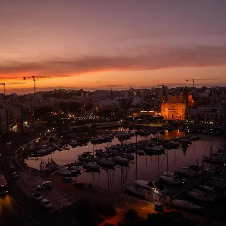 Διαμέρισμα The Address Seafront With Hot Tub *