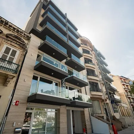 The Address Seafront With Hot Tub Appartement *