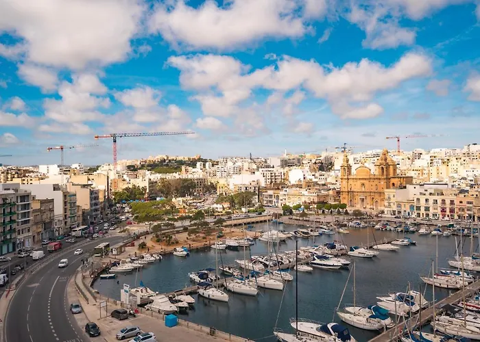 公寓 The Address Seafront With Hot Tub Pietà