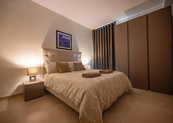 The Address Seafront With Hot Tub Apartmán *