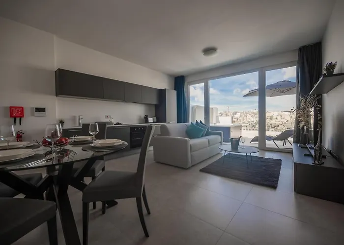 公寓 The Address Seafront With Hot Tub Pietà